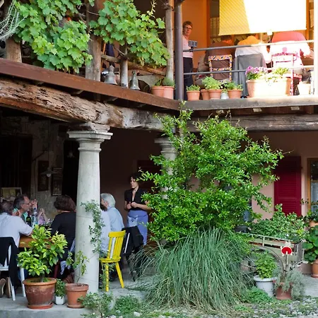 住宿加早餐酒店 Charming And Osteria La Crisalide 3*