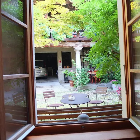 Bed & Breakfast Charming And Osteria La Crisalide 3*