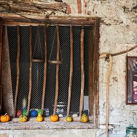 Bed & Breakfast Charming And Osteria La Crisalide 3*